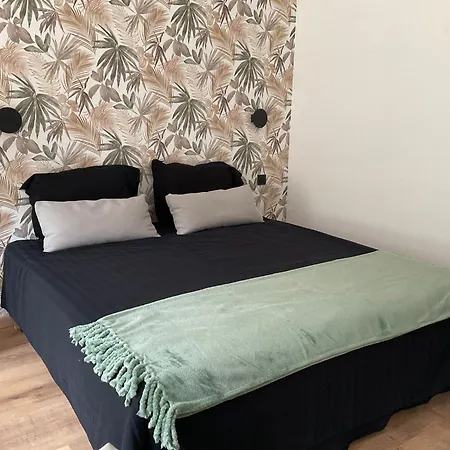 La Liberte מלון דירות *